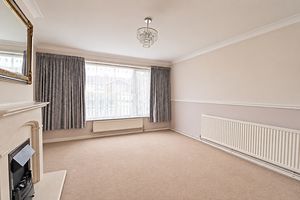 Living Room- click for photo gallery